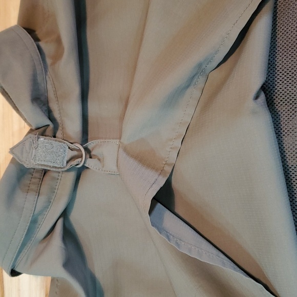 Reel Legends Saltwater vented fishing shirt.‎ - Picture 6 of 10